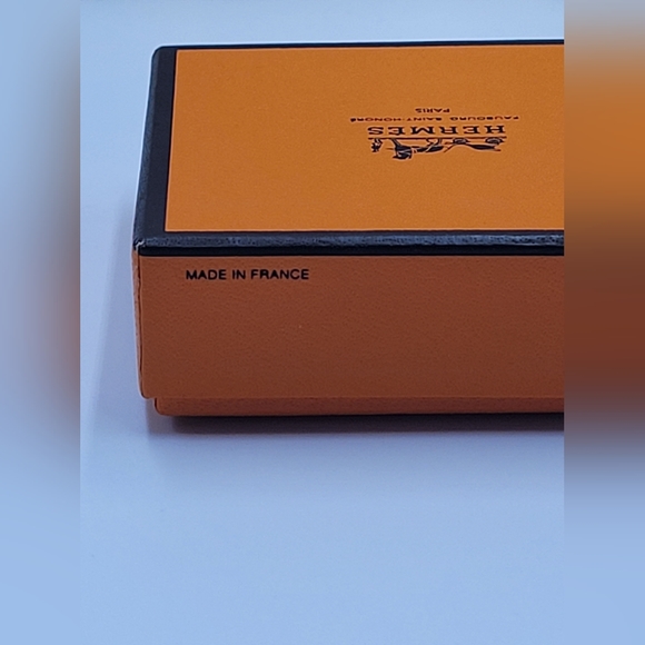 HERMÉS Leather Bracelet in Excellent Condition! - Picture 7 of 7